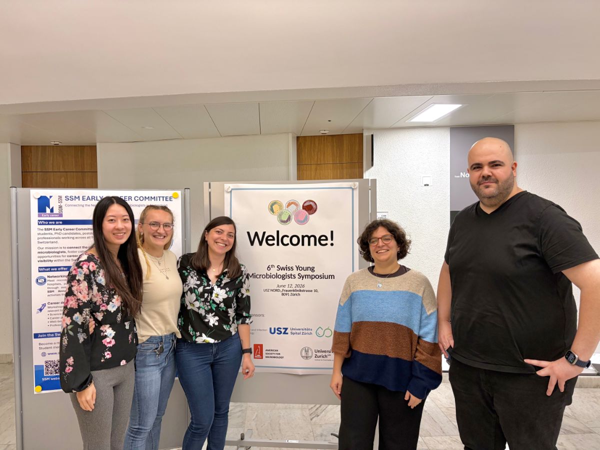 Group photo of ChlamHealth researchers attending the 6th Swiss Young Microbiologist Symposium.